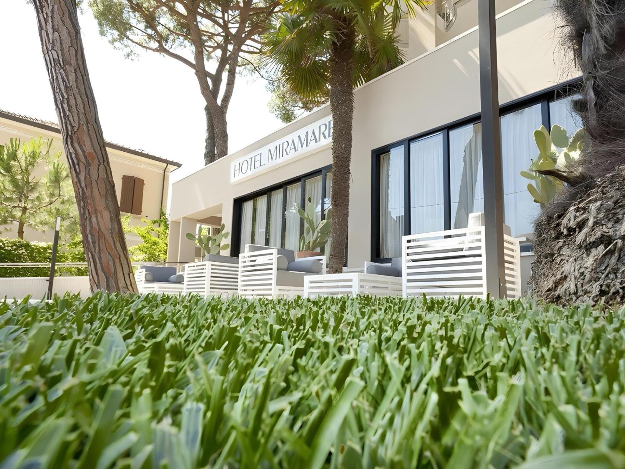 Hotel Miramare - Spa & Suites - Free Breakfast & Brunch Until 13-00 Cervia Kültér fotó