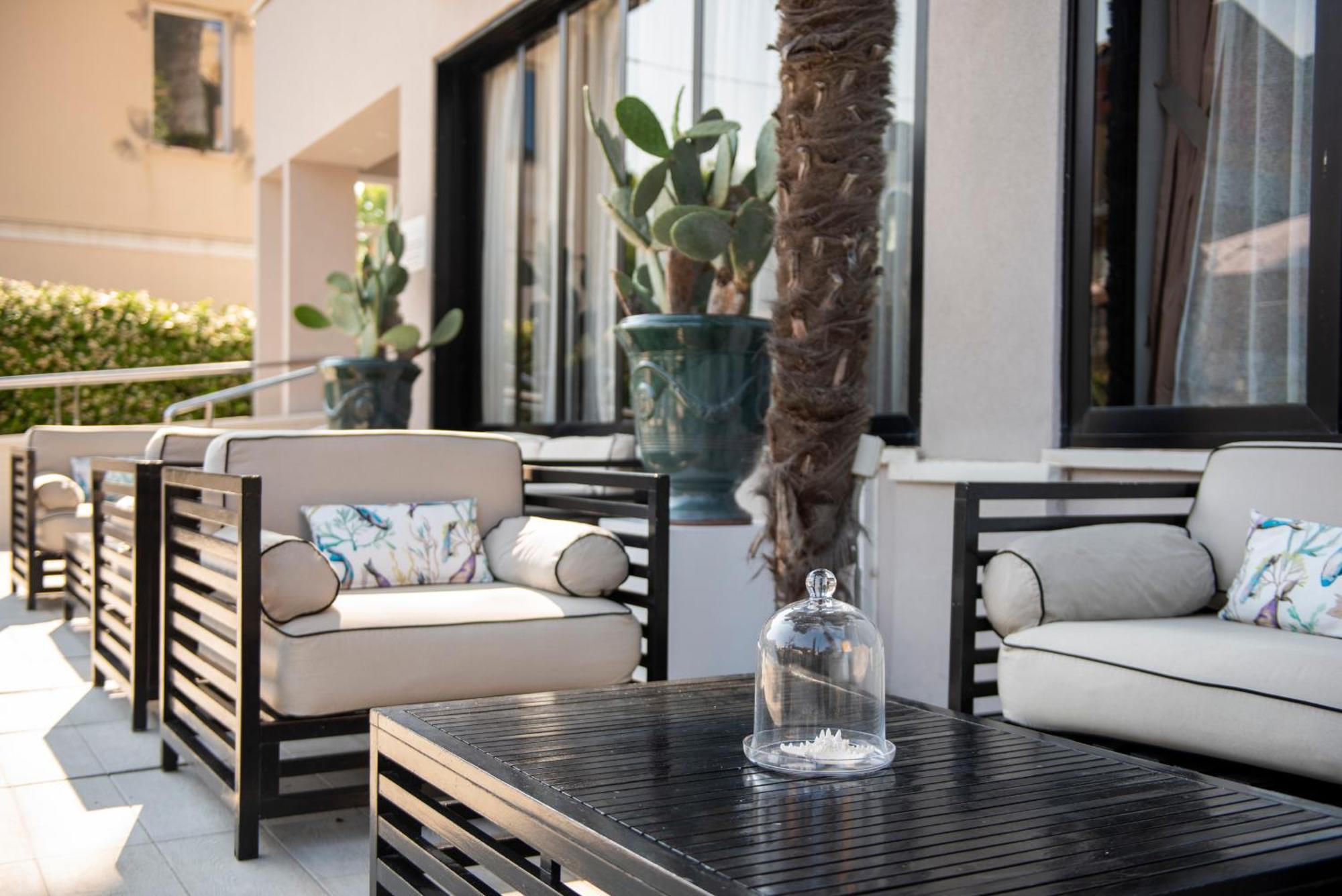 Hotel Miramare - Spa & Suites - Free Breakfast & Brunch Until 13-00 Cervia Kültér fotó