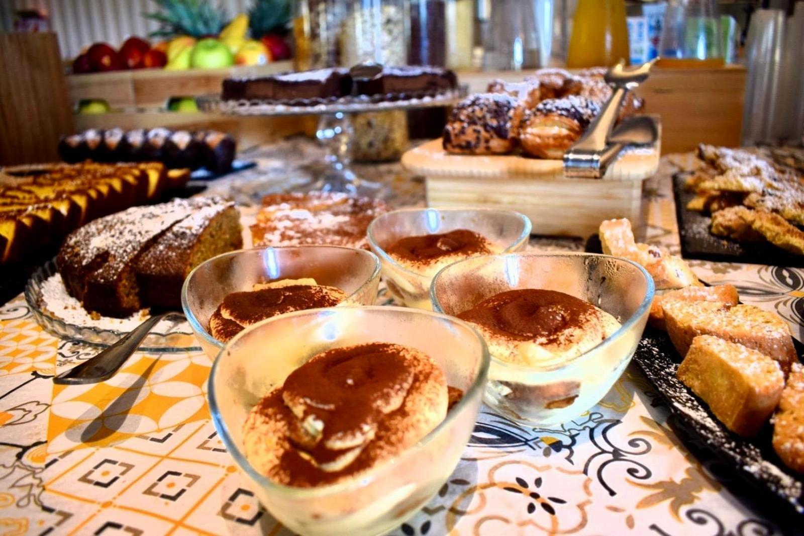 Hotel Miramare - Spa & Suites - Free Breakfast & Brunch Until 13-00 Cervia Kültér fotó